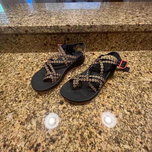 CHACO Womens 9 ZX2 Classic Sandals Hiking Pink Blue Strappy Outdoor Sport - Picture 2 of 9